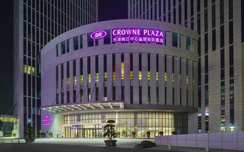 1518156972530598.jpg exterior.jpg